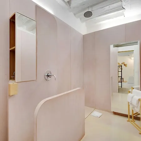Magnificent -2br-4p- Le Marais Apartment Paris
