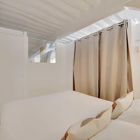 Magnificent -2br-4p- Le Marais * Paris